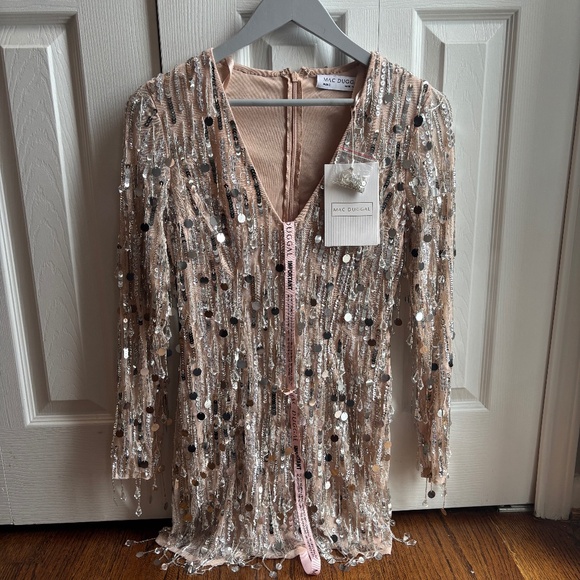 NWT, Mac Duggal long sleeve beaded fringe mini dress